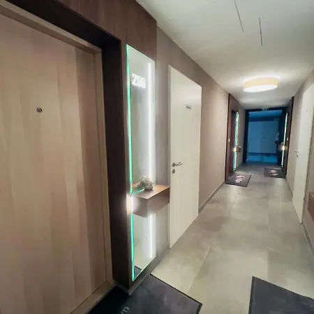 Karzo Lu 208 Free Garage Apartman Budapest