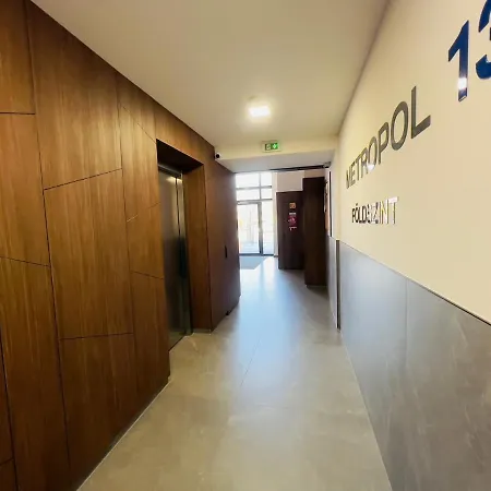 Karzo Lu 208 Free Garage