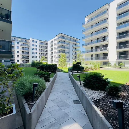 Karzo Lu 208 Free Garage