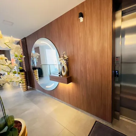 Karzo Lu 208 Free Garage アパート ブダペスト