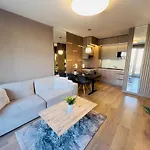 Karzo Lu 208 Free Garage * בודפשט