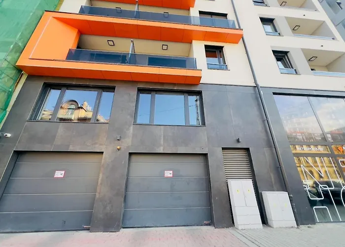 Karzo Lu 208 Free Garage * Будапешт